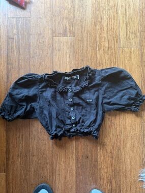 Black sculptor Ruffle Cropped Button-Up Top goth cottage core